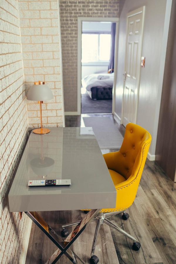 Luxury Comfort 1 Bedroom Suite バーミンガム エクステリア 写真